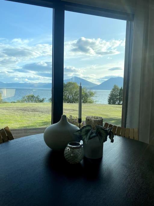 Leilighet Med Nydelig Utsikt Tromsø Exterior foto